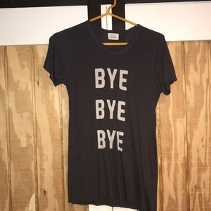 Super soft casual tee! Only worn once!!